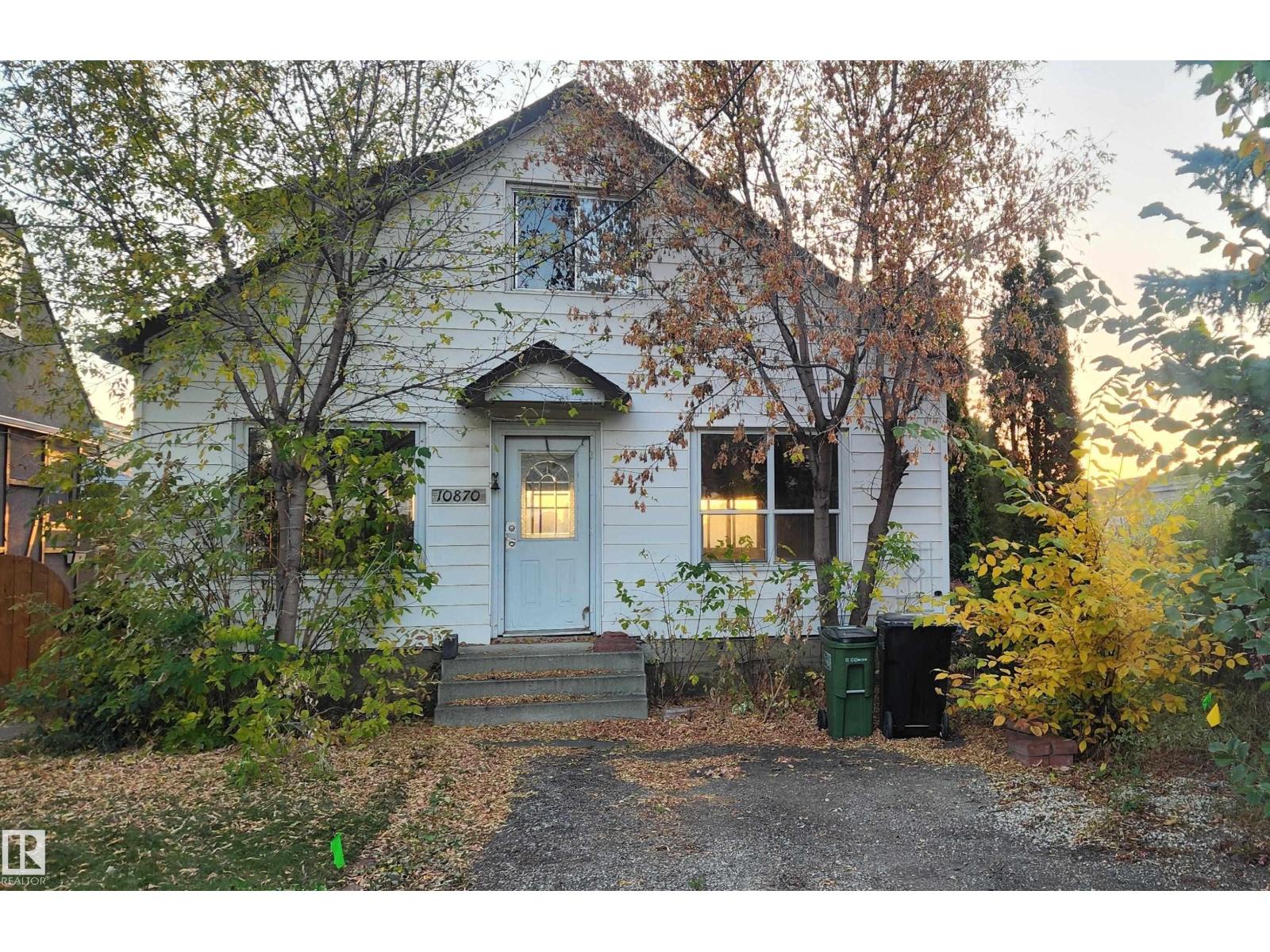 10870 75 ST NW - 1