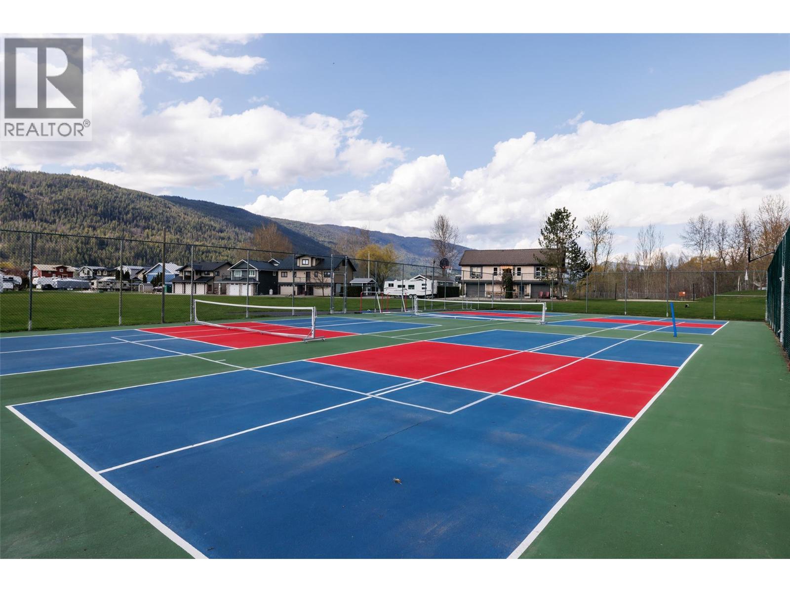 8192 97A Highway Unit# LS44, Mara