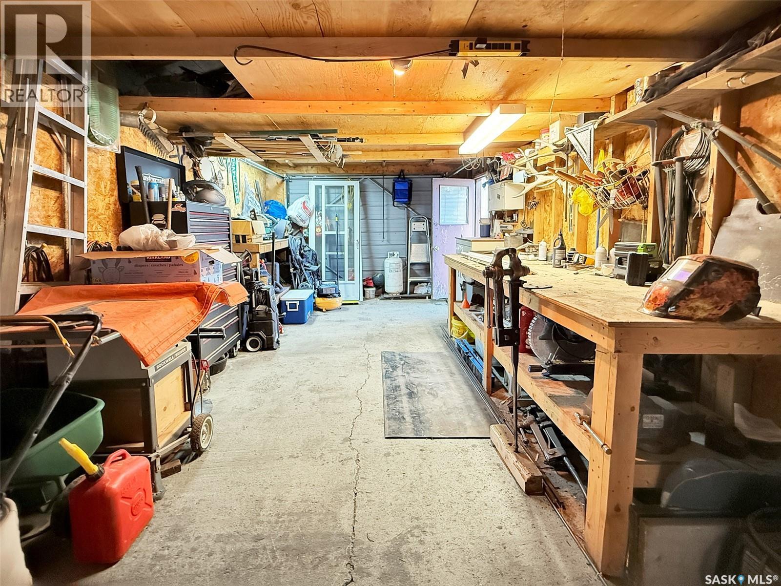 Single Family House for Sale in  th AVENUE NE Swift Current 