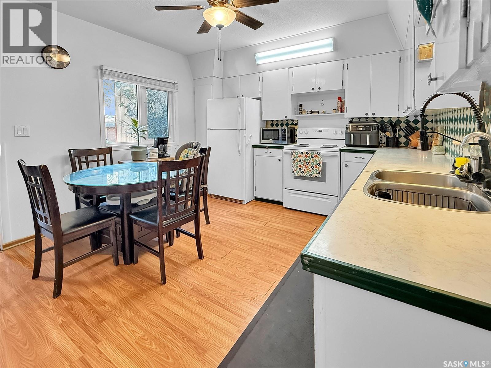 Single Family House for Sale in  th AVENUE NE Swift Current 