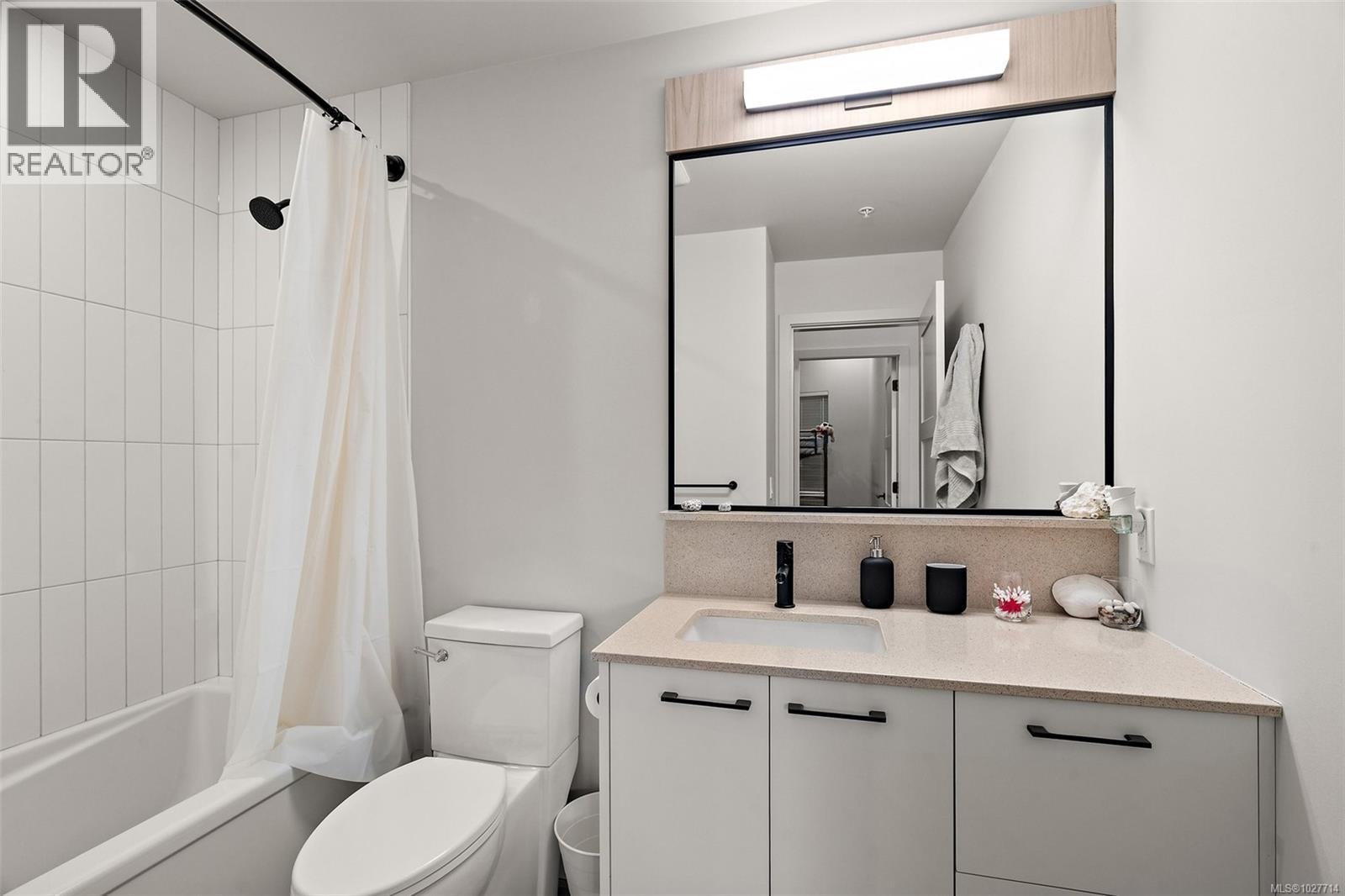 #606 947 WHIRLAWAY CRES - 17