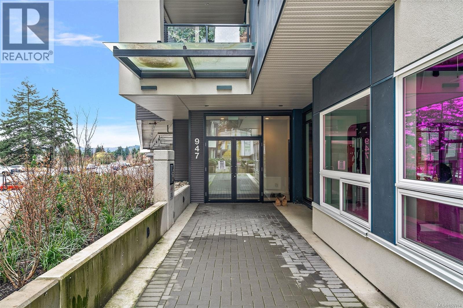 #606 947 WHIRLAWAY CRES - Image 2