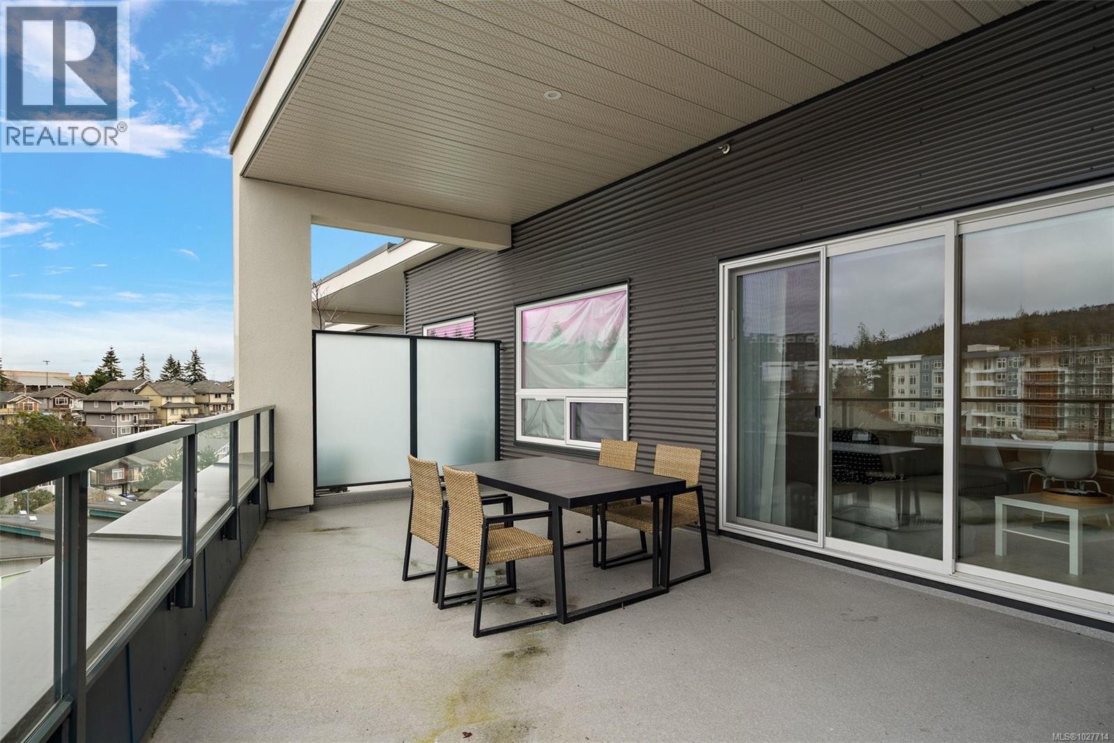 #606 947 WHIRLAWAY CRES - 20