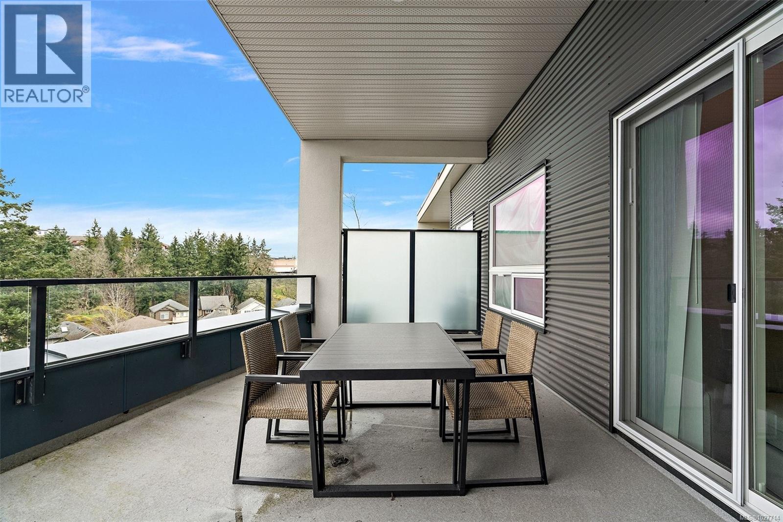 #606 947 WHIRLAWAY CRES - 22