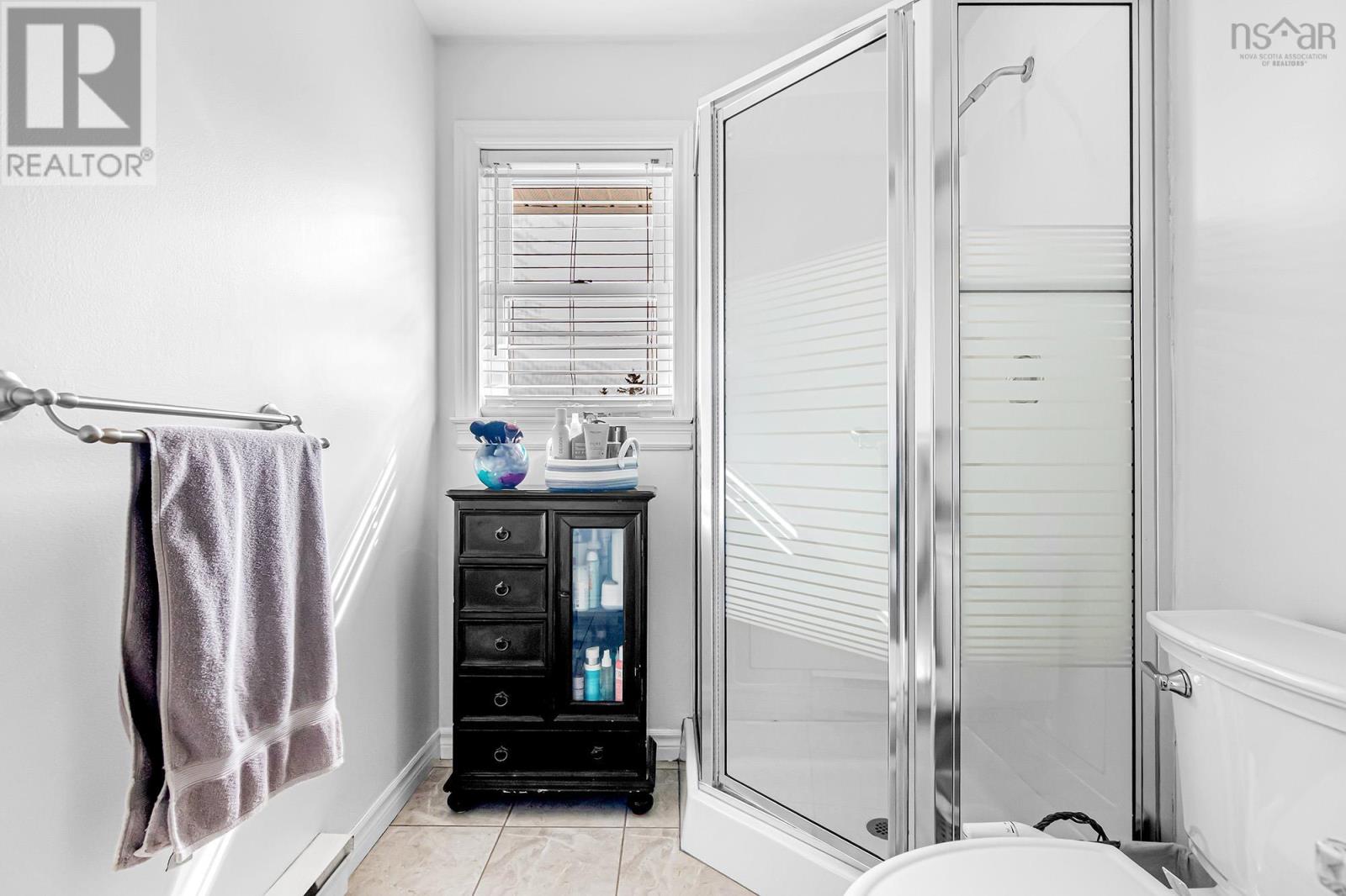 Property 16 of 49 of 93 Stratford Drive