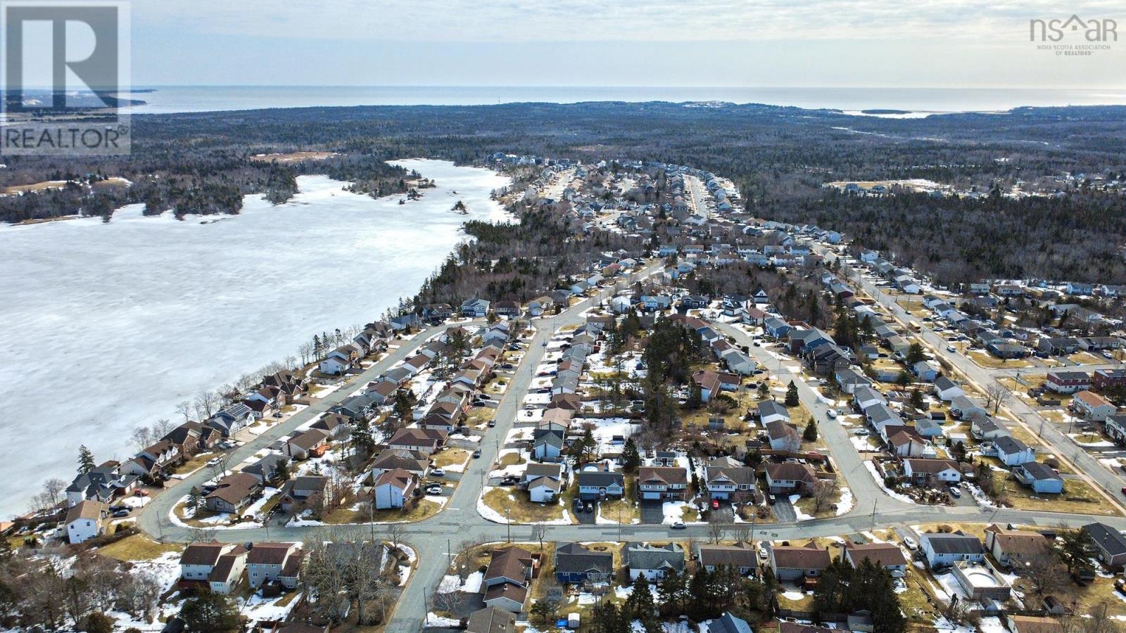 Property 45 of 49 of 93 Stratford Drive