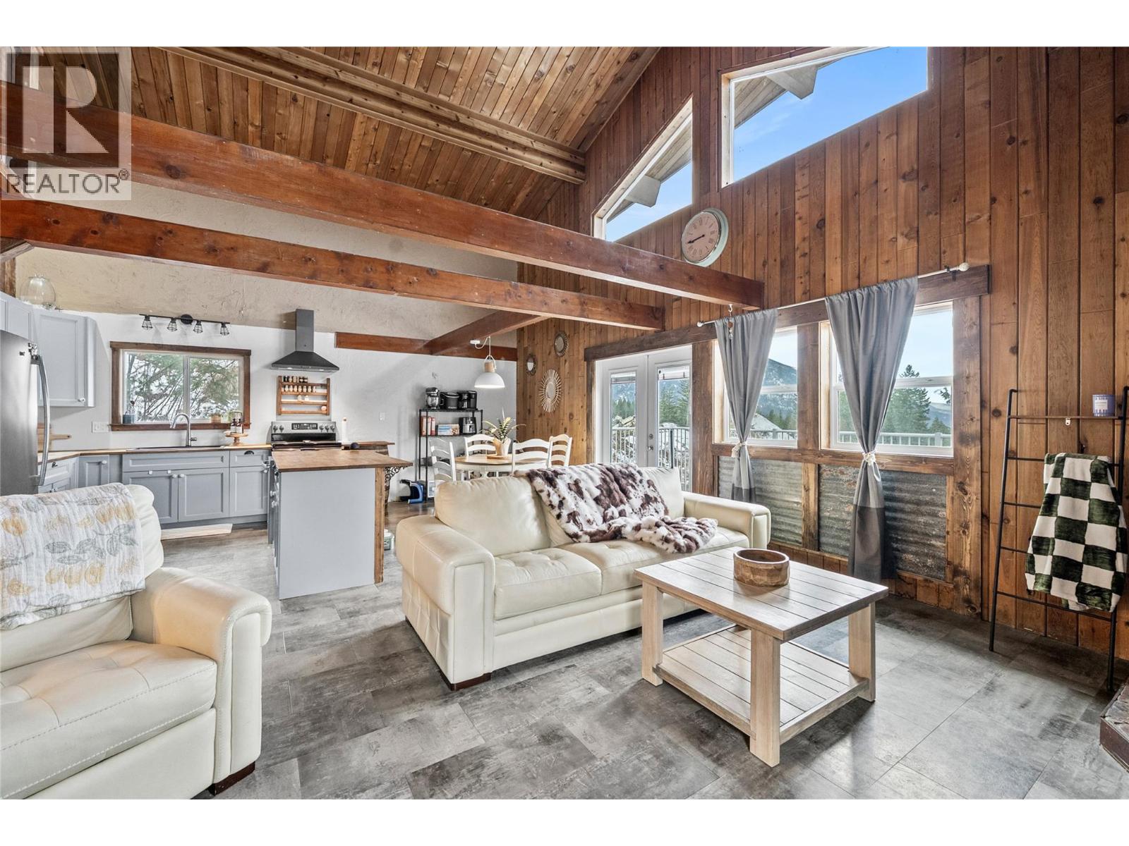 1348 Vella Road, Tappen