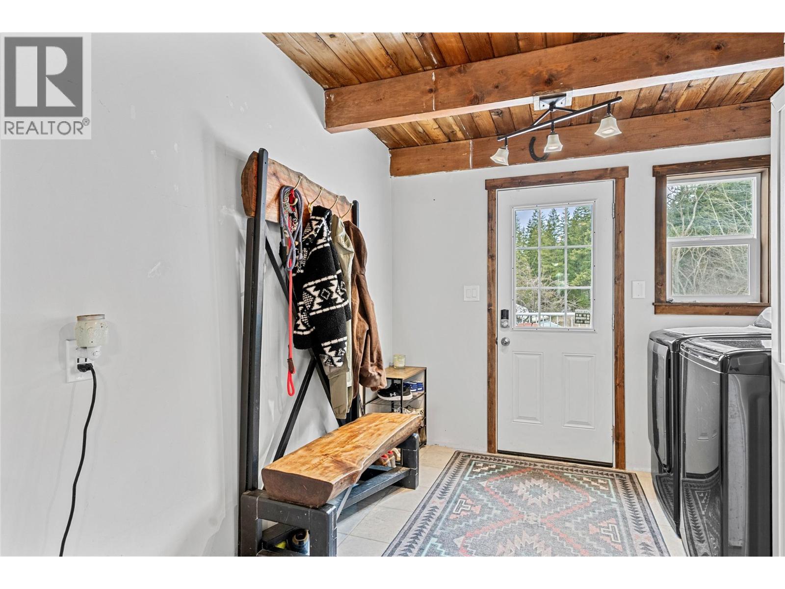 1348 Vella Road, Tappen