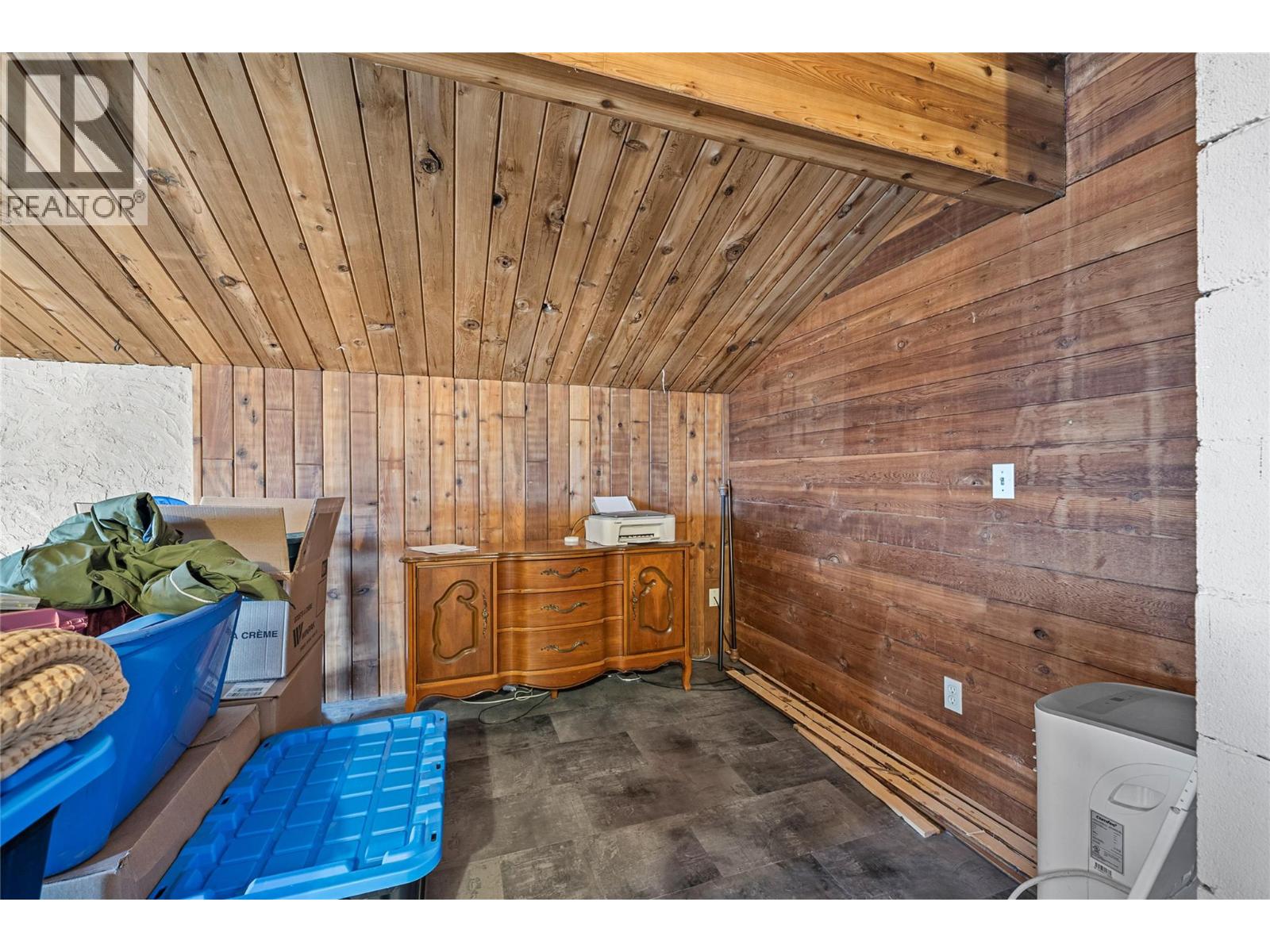 1348 Vella Road, Tappen