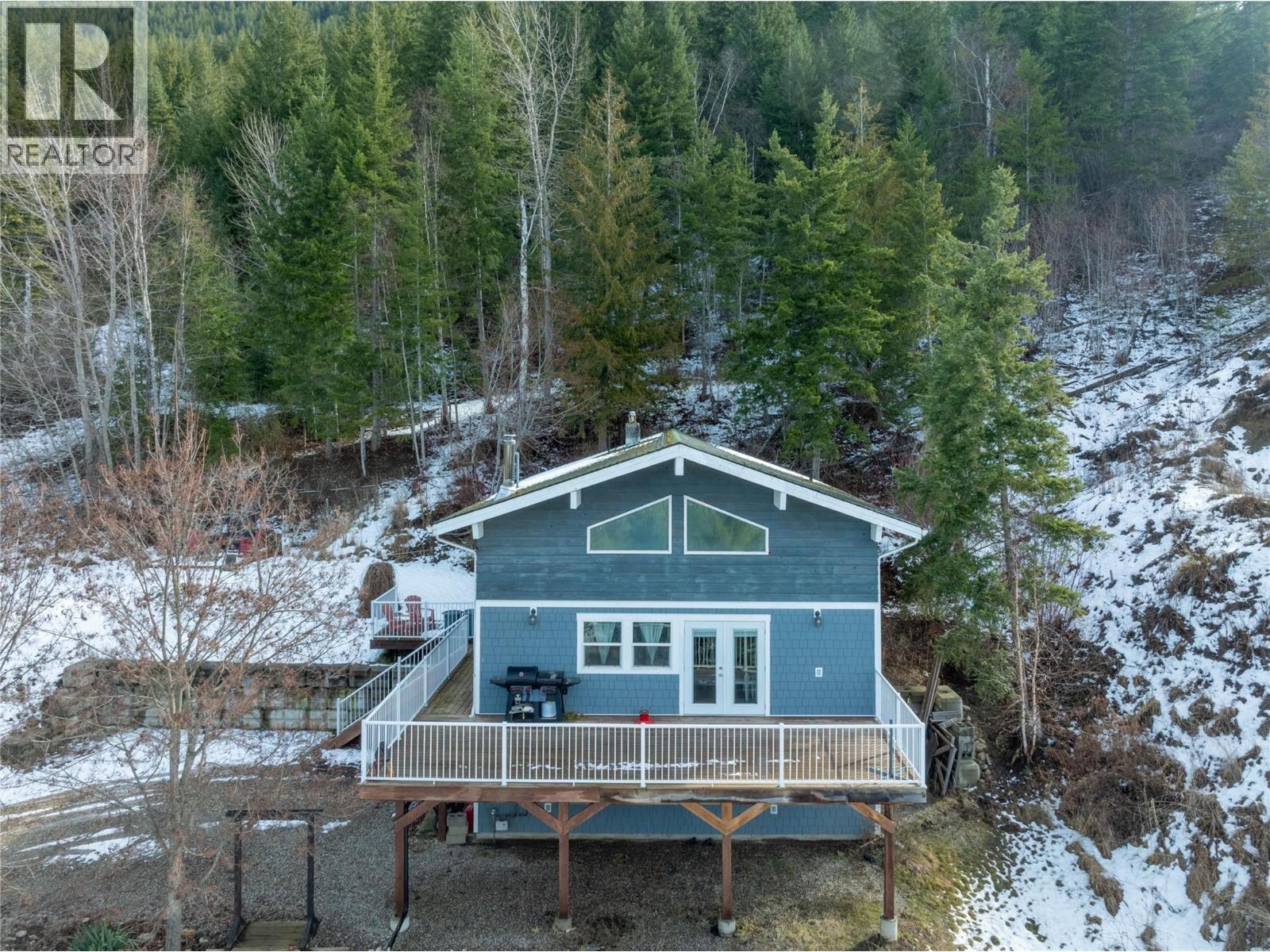 1348 Vella Road, Tappen