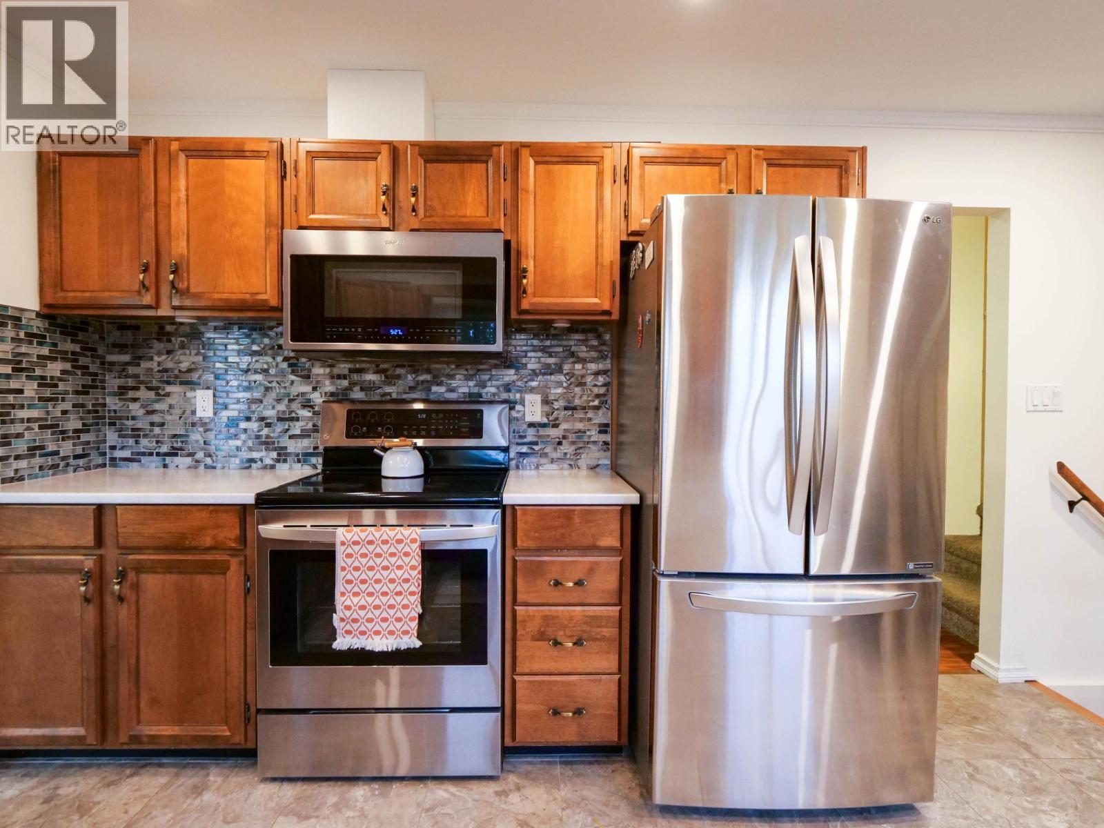 3050 BELCARRA ROAD - 9