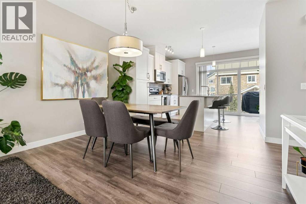 Single Family House for Sale in  Evanston Manor NW Evanston Calgary 