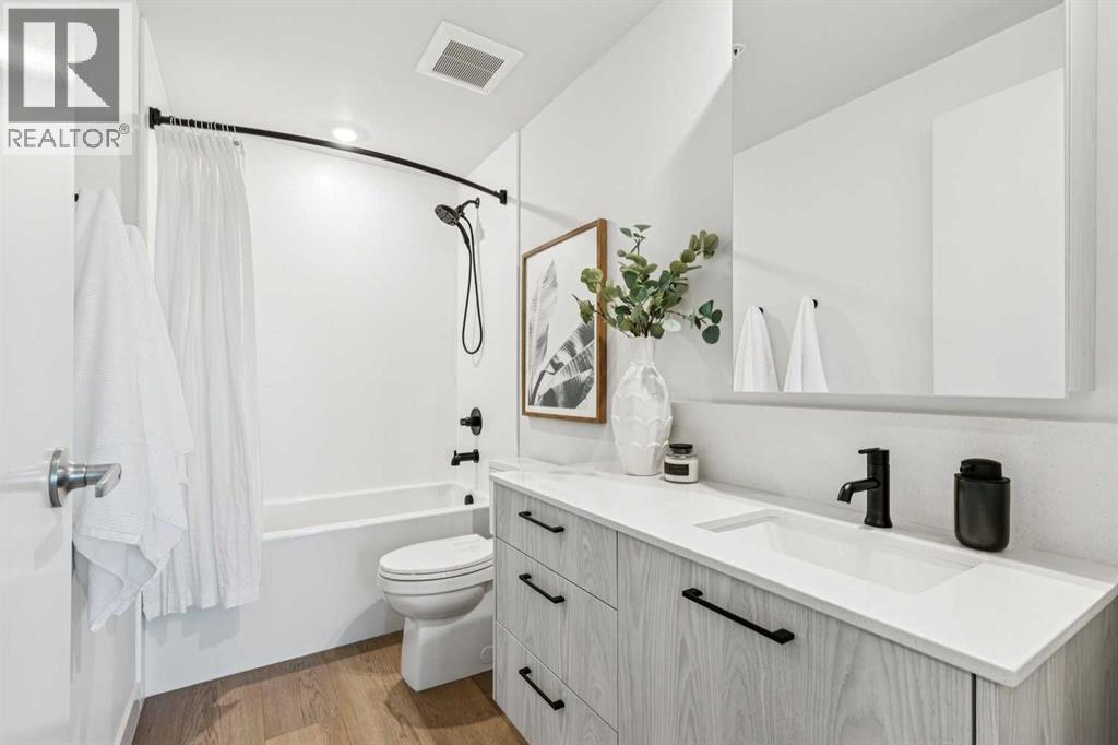 Single Family House for Sale in   Gladstone Road NW Hillhurst Calgary 