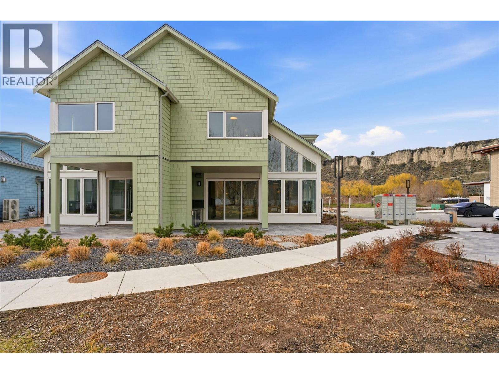 3170 Landry Crescent, Summerland