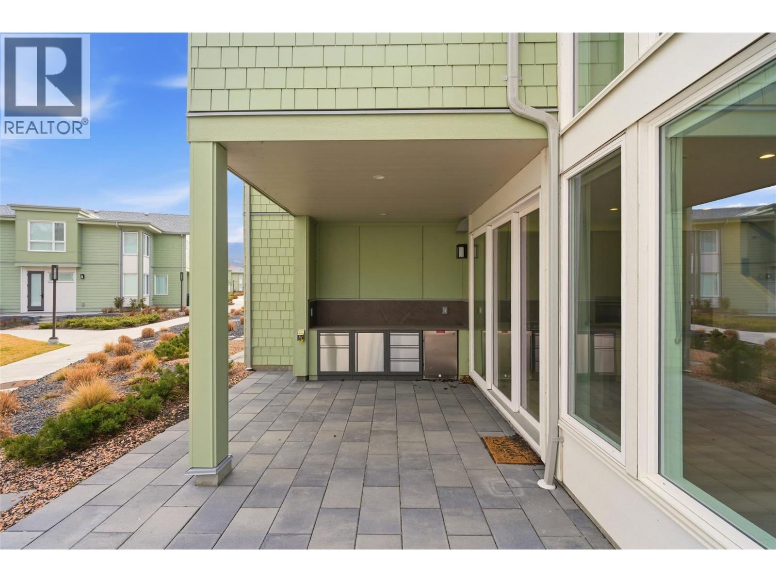 3170 Landry Crescent, Summerland