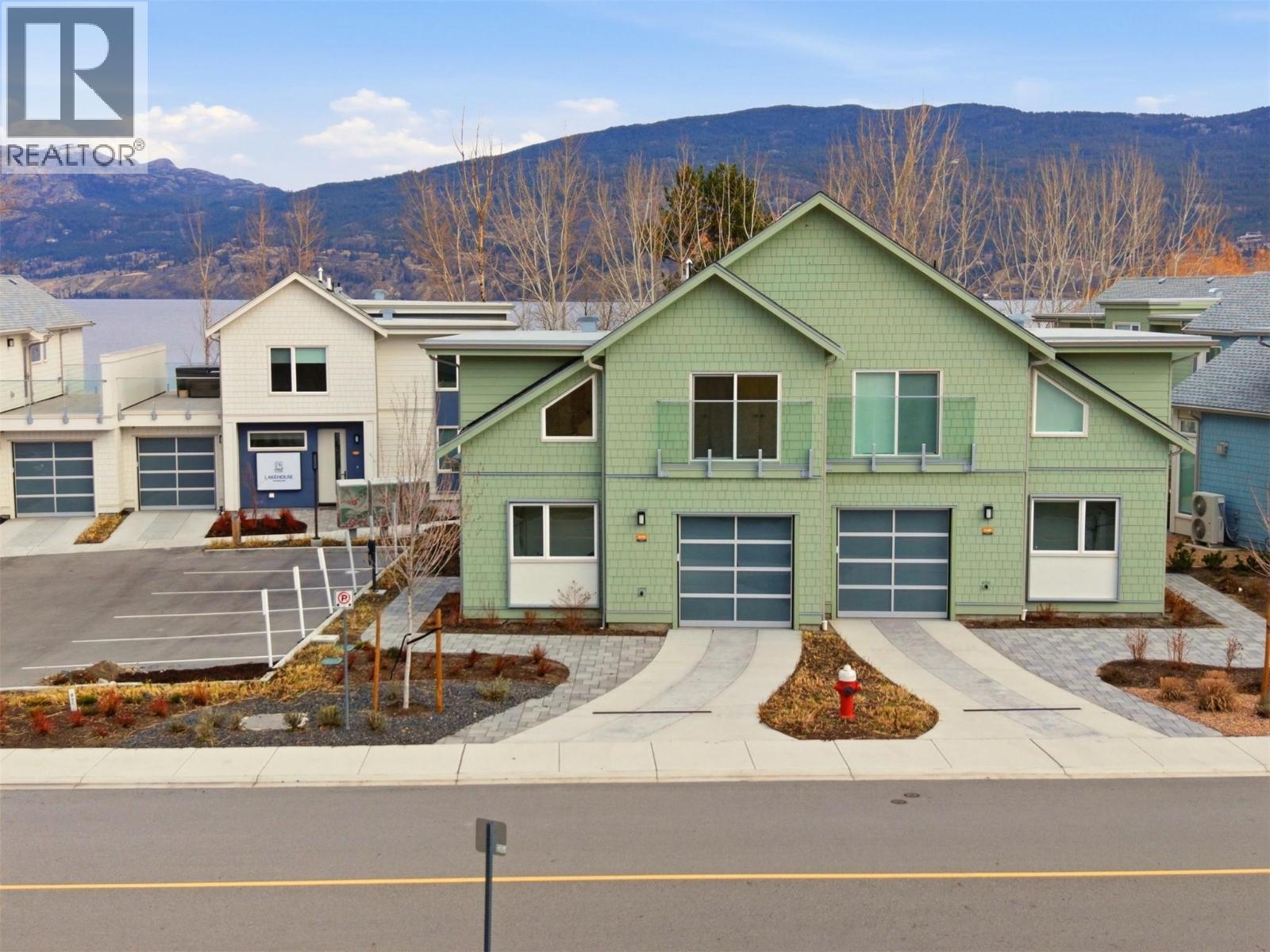 3170 Landry Crescent, Summerland