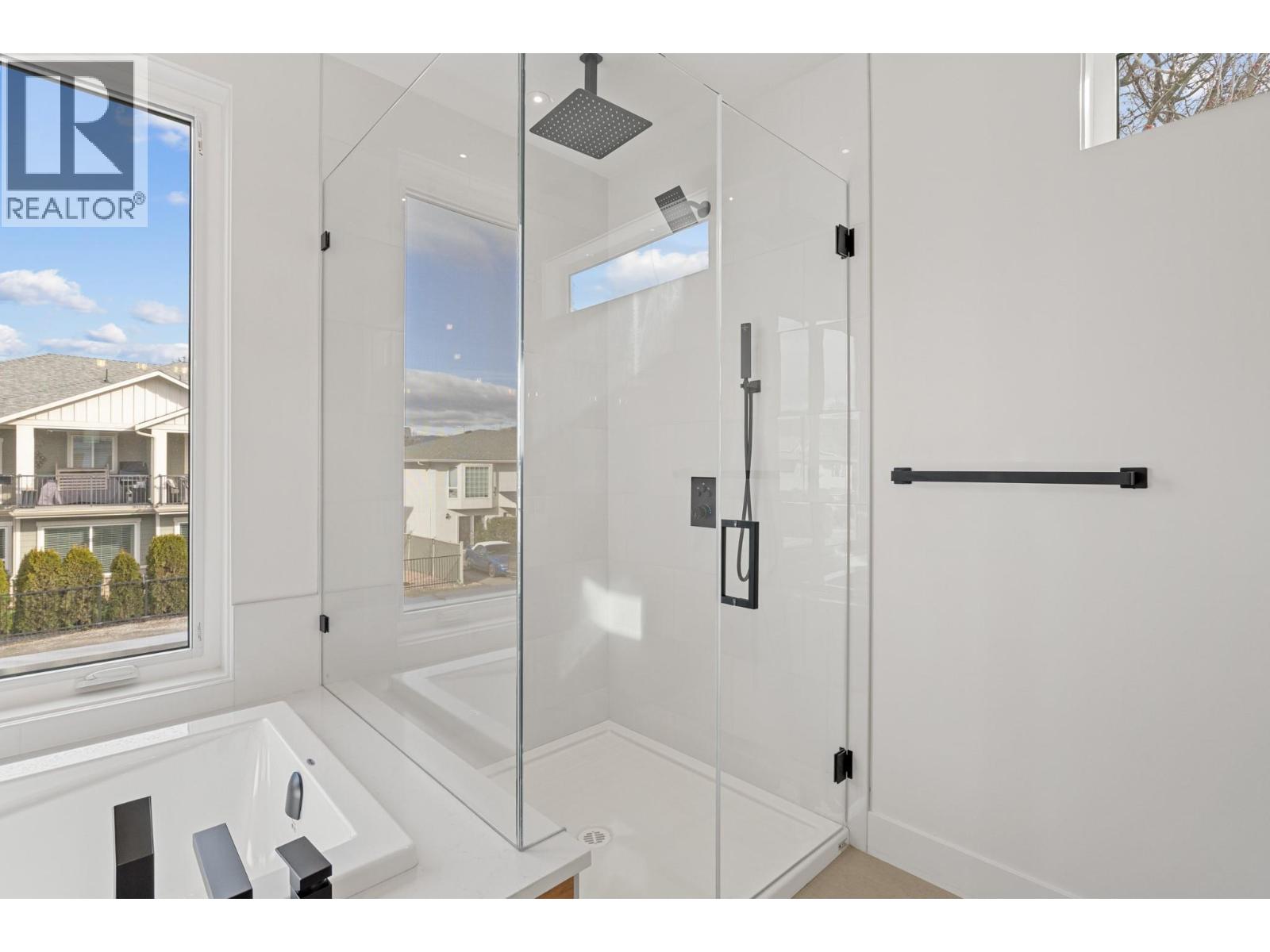  763 Patterson Avenue, Kelowna