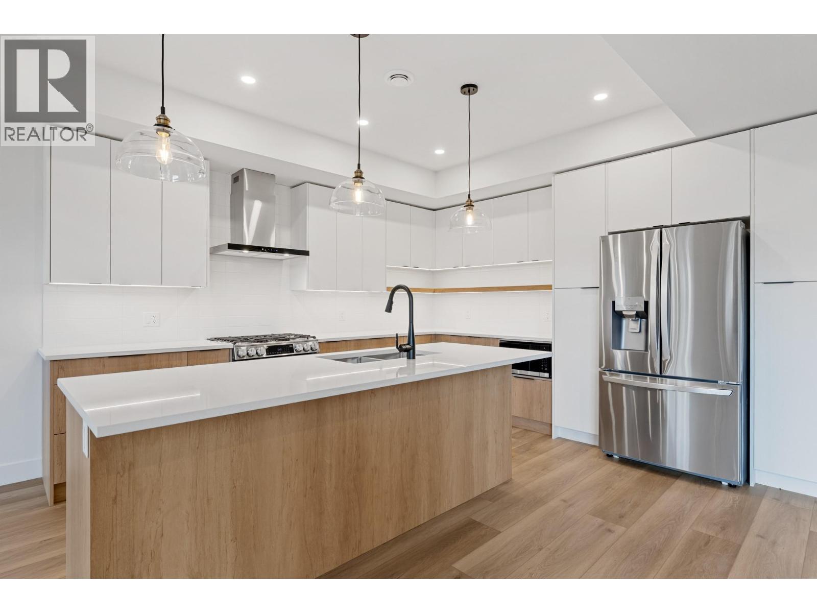  763 Patterson Avenue, Kelowna