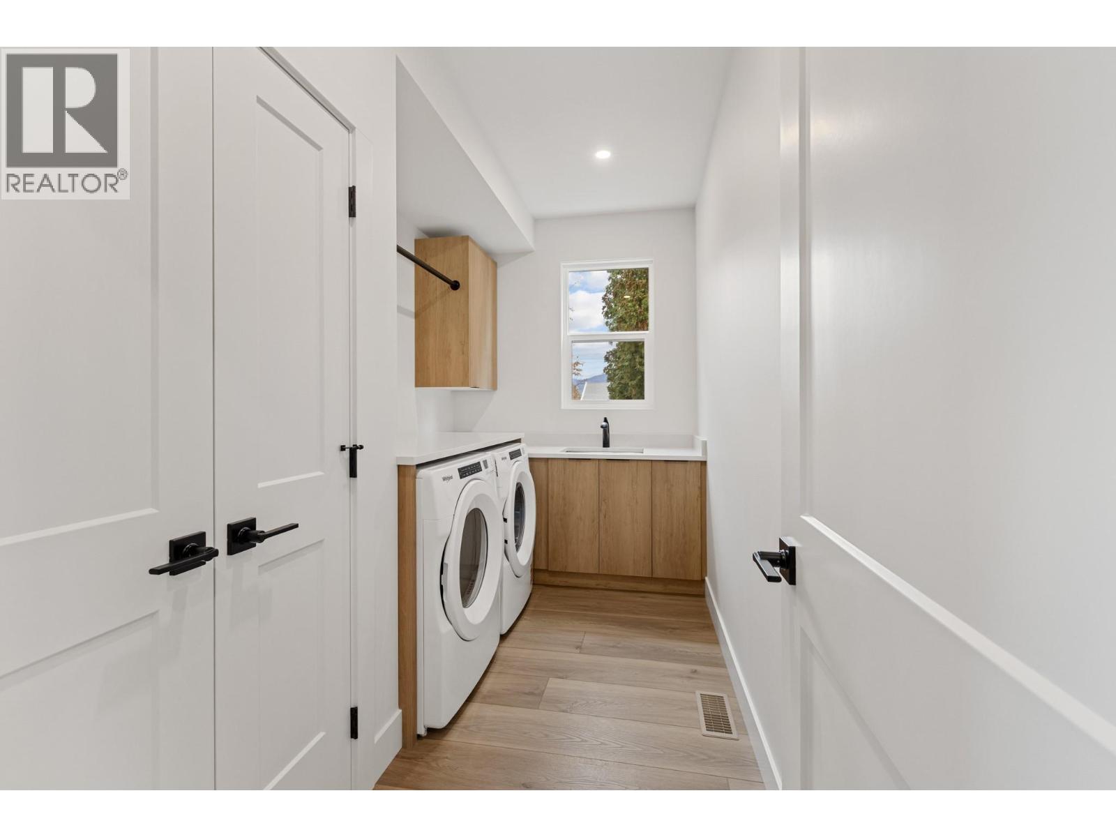  763 Patterson Avenue, Kelowna