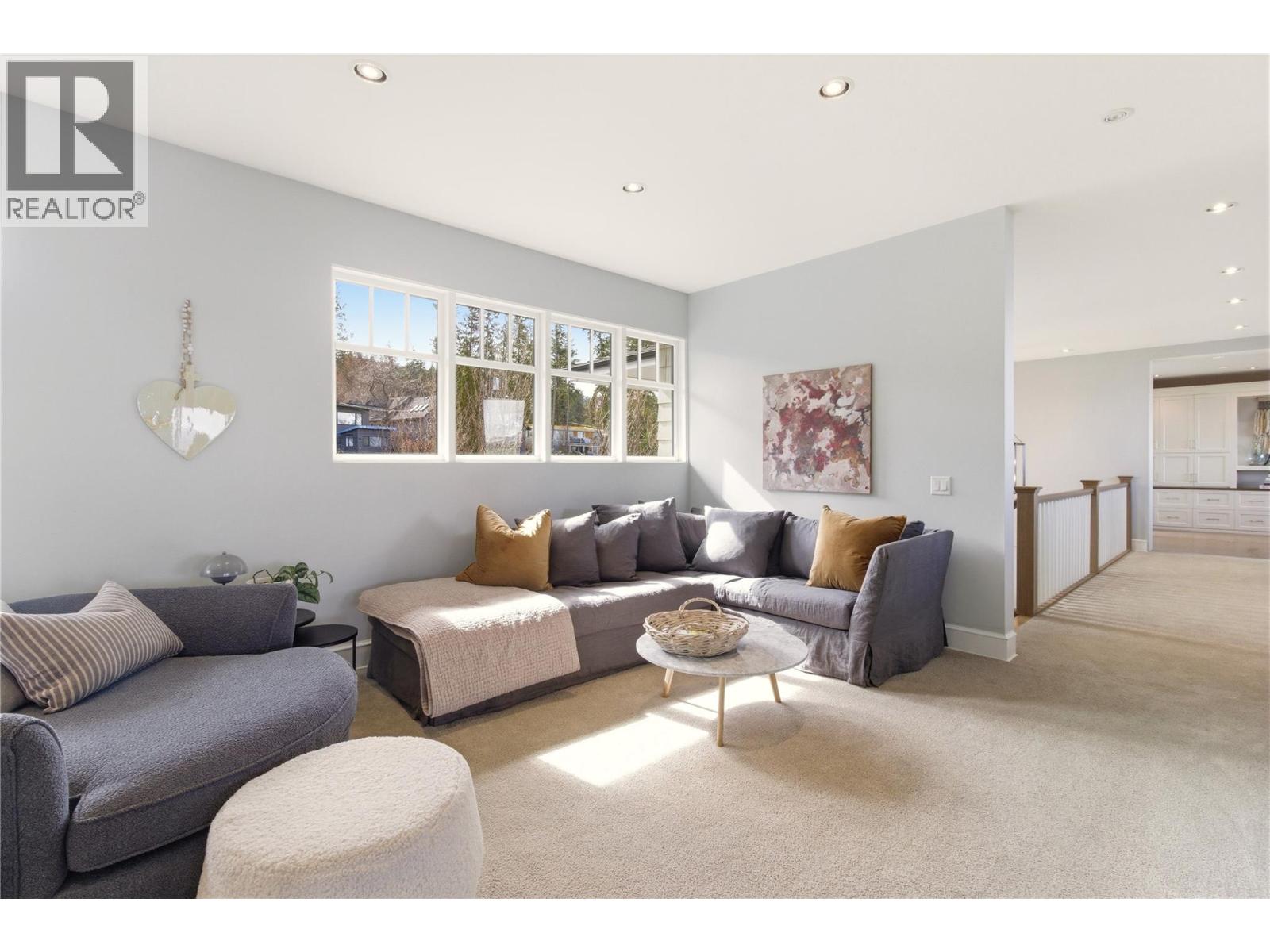  347 Braeloch Road North, Kelowna