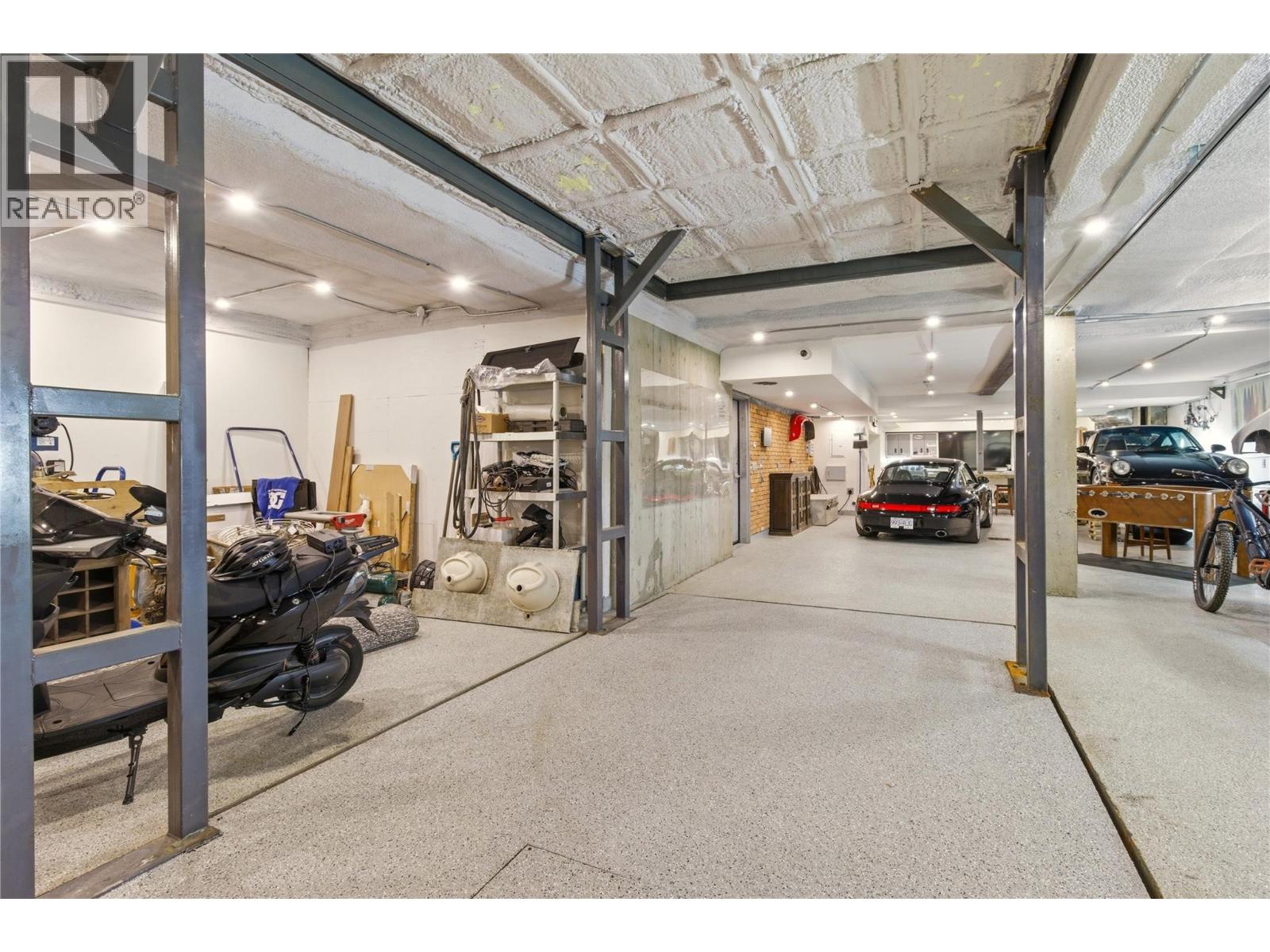 347 Braeloch Road N - 30