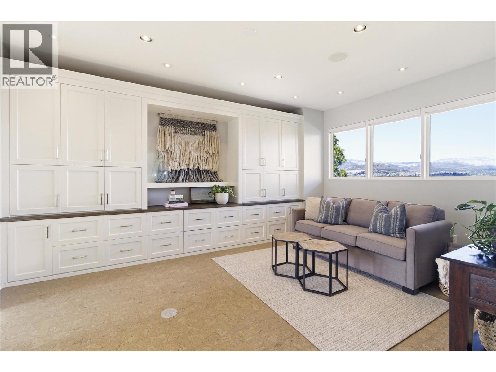  347 Braeloch Road North, Kelowna