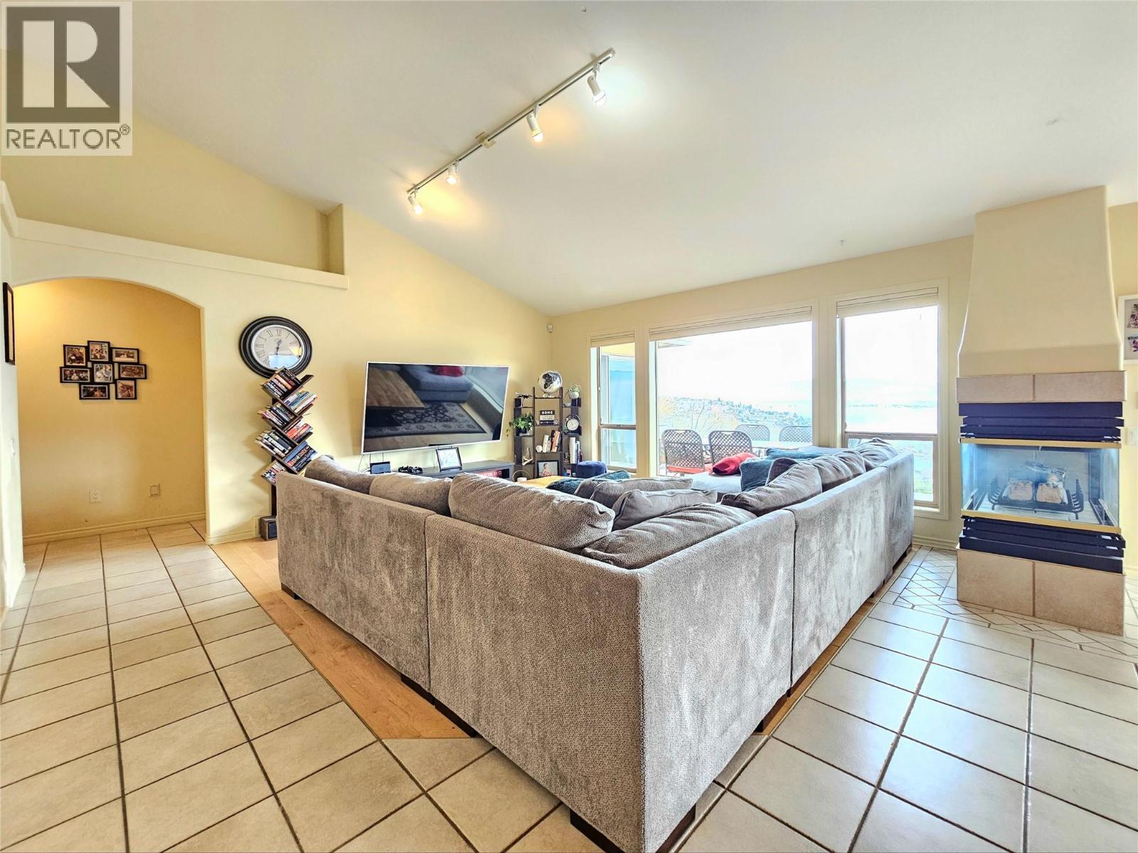 3617 Gala View Drive, West Kelowna