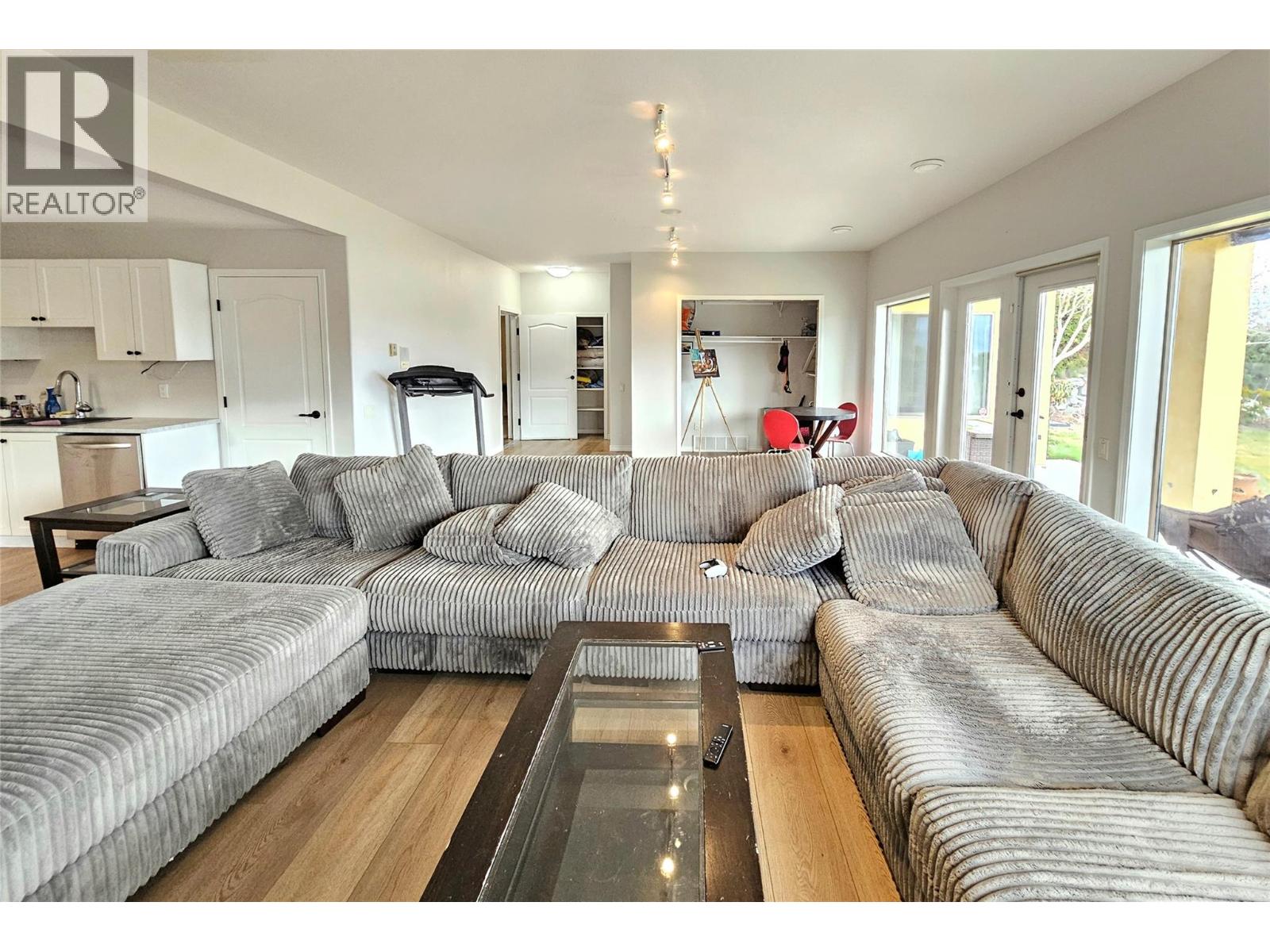 3617 Gala View Drive, West Kelowna