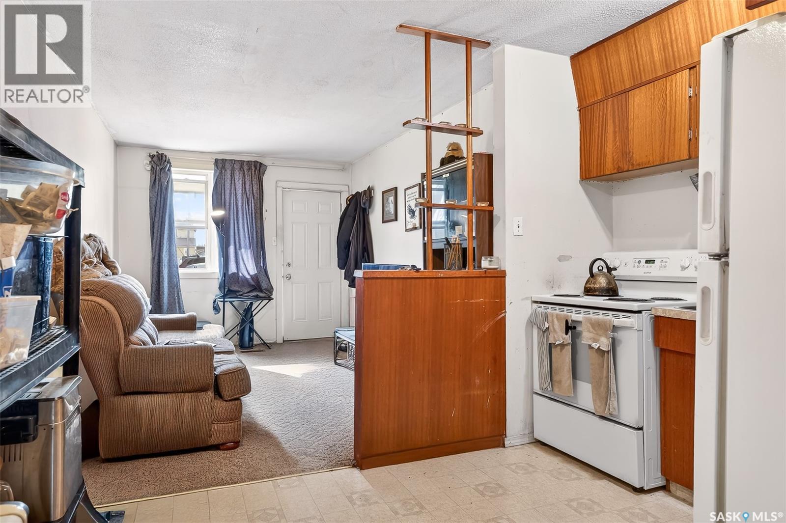 308-312 FAIRFORD STREET W - 31