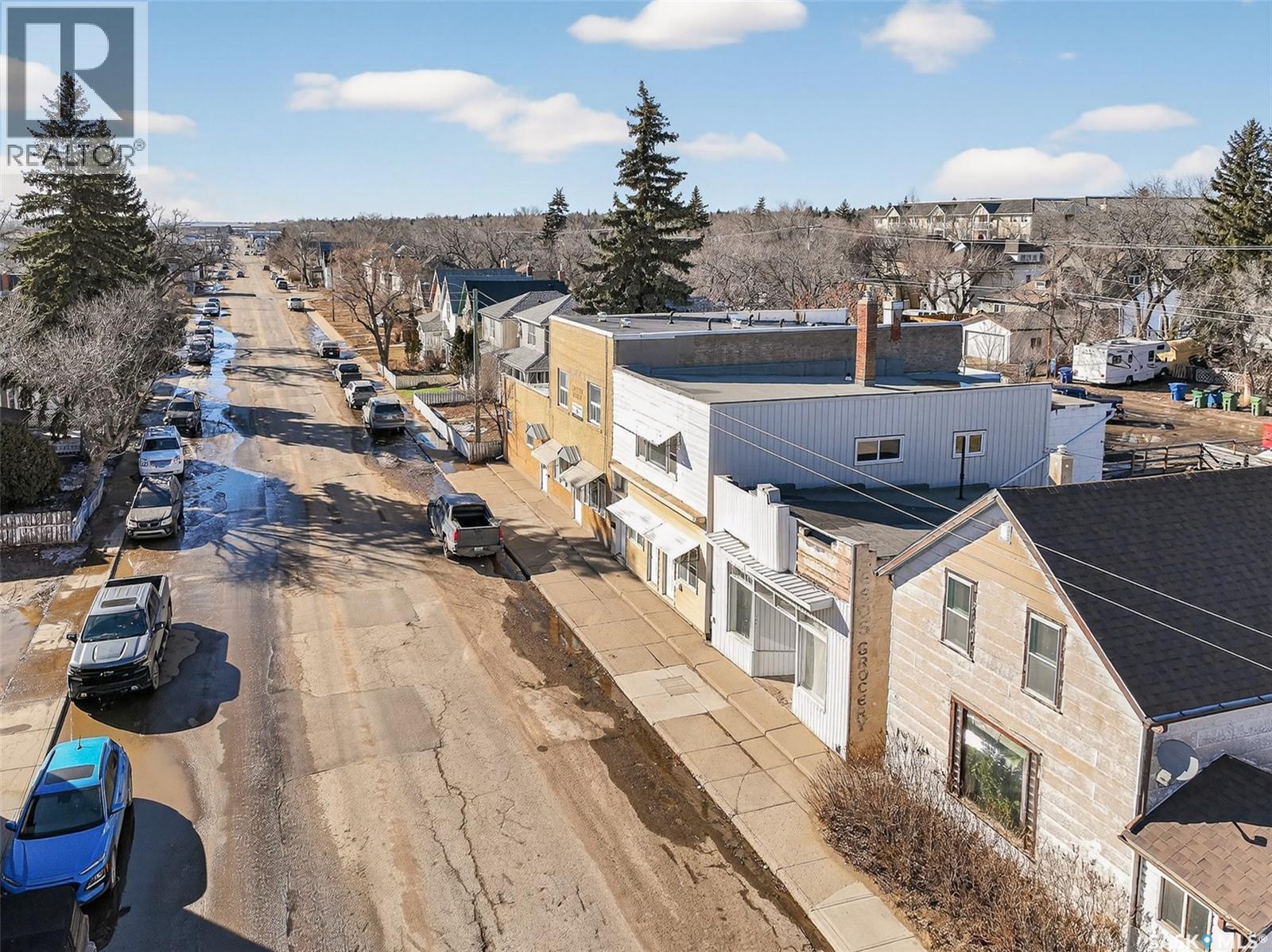 308-312 FAIRFORD STREET W - 39