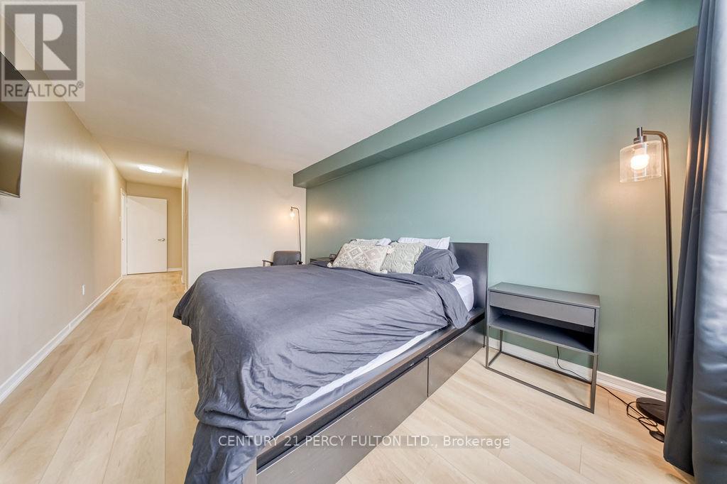 311 – 1655 PICKERING PARKWAY,Pickering (Village East),,