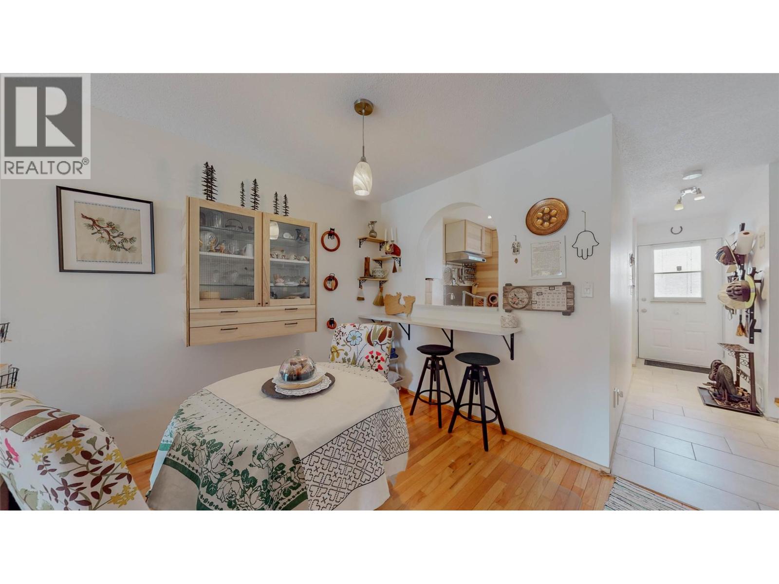 8029 VEDETTE Drive, Osoyoos