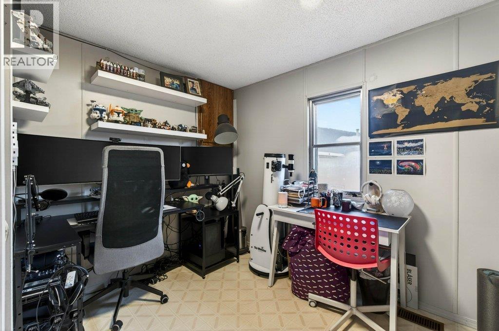  6850 53 Street Northeast, Salmon Arm