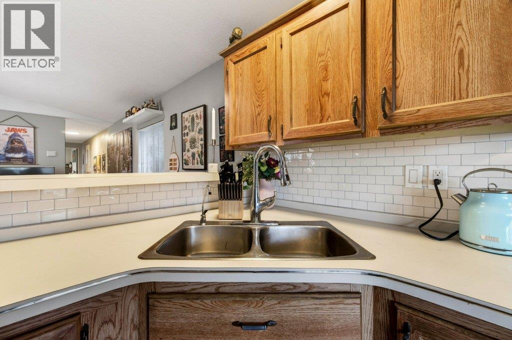  6850 53 Street Northeast, Salmon Arm