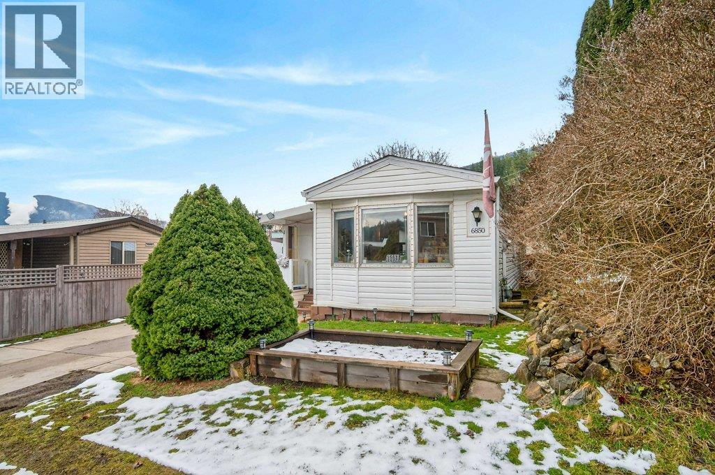  6850 53 Street Northeast, Salmon Arm