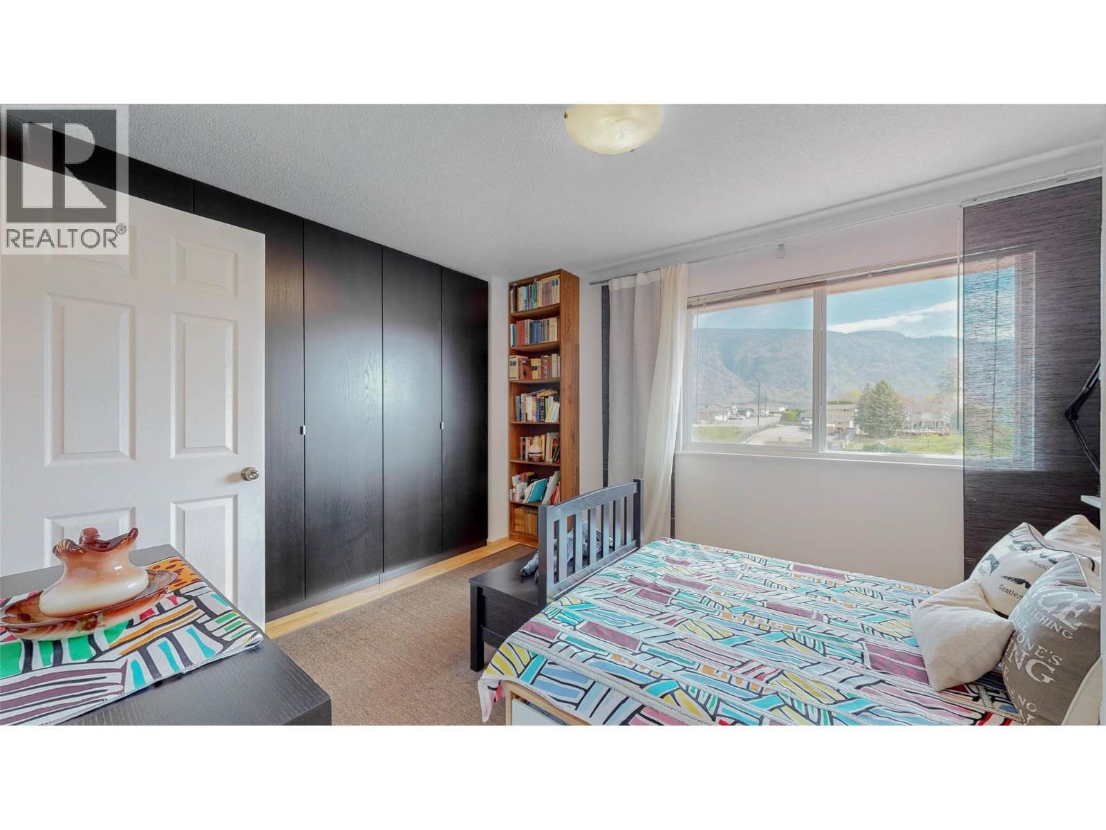 8029 VEDETTE Drive, Osoyoos