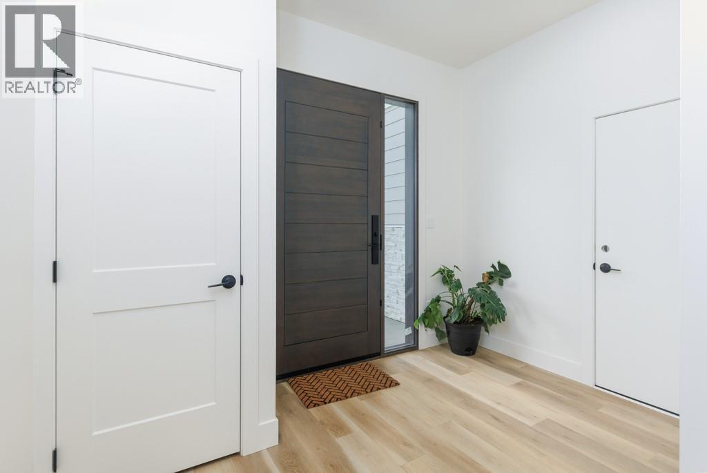 1160 16 Avenue SE, Salmon Arm