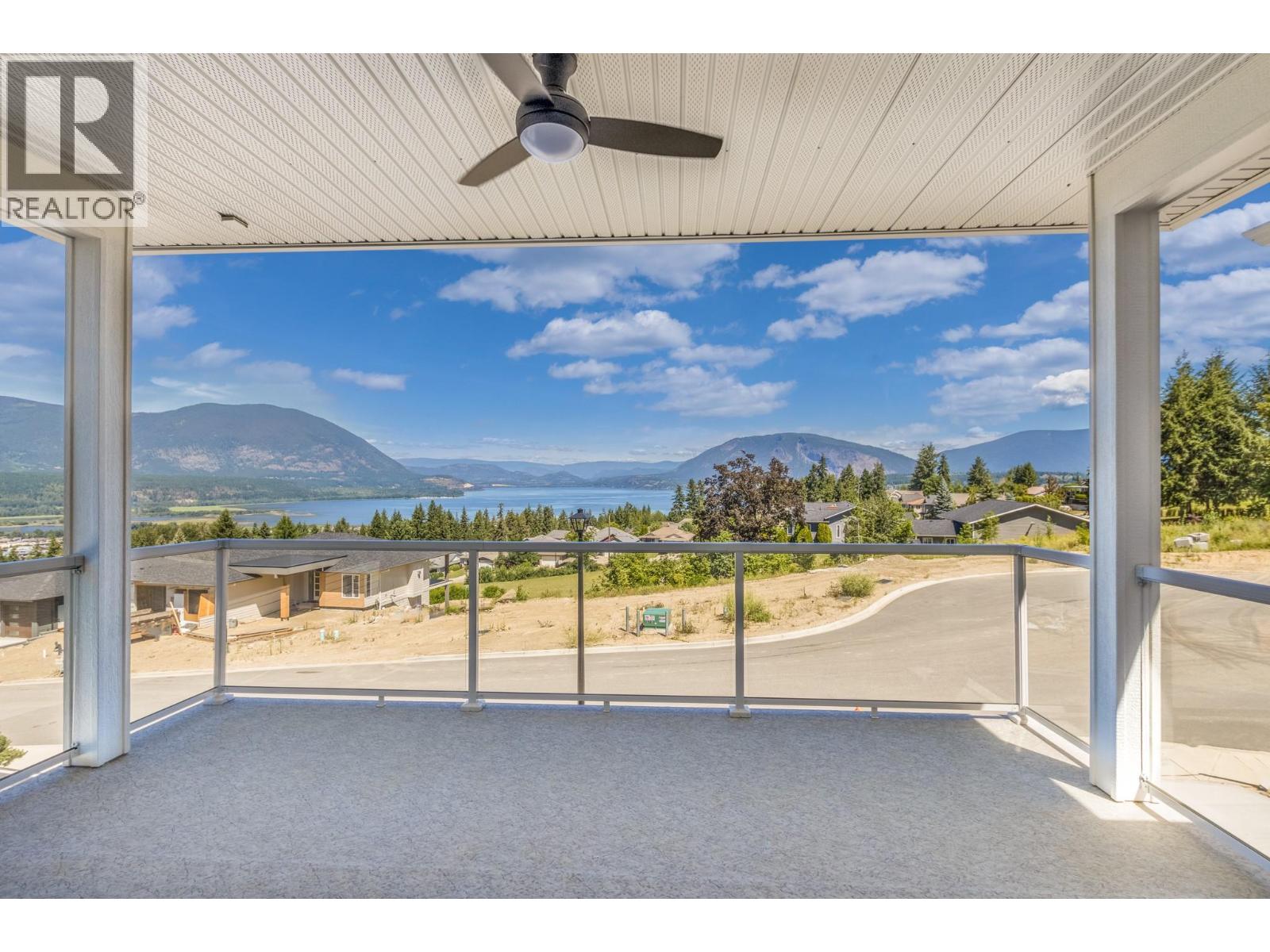 1160 16 Avenue SE, Salmon Arm