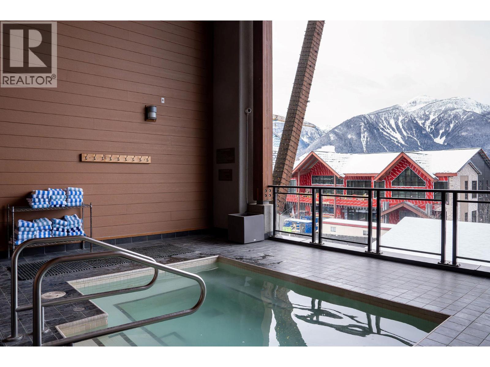 1317 2950 Camozzi Road, Revelstoke