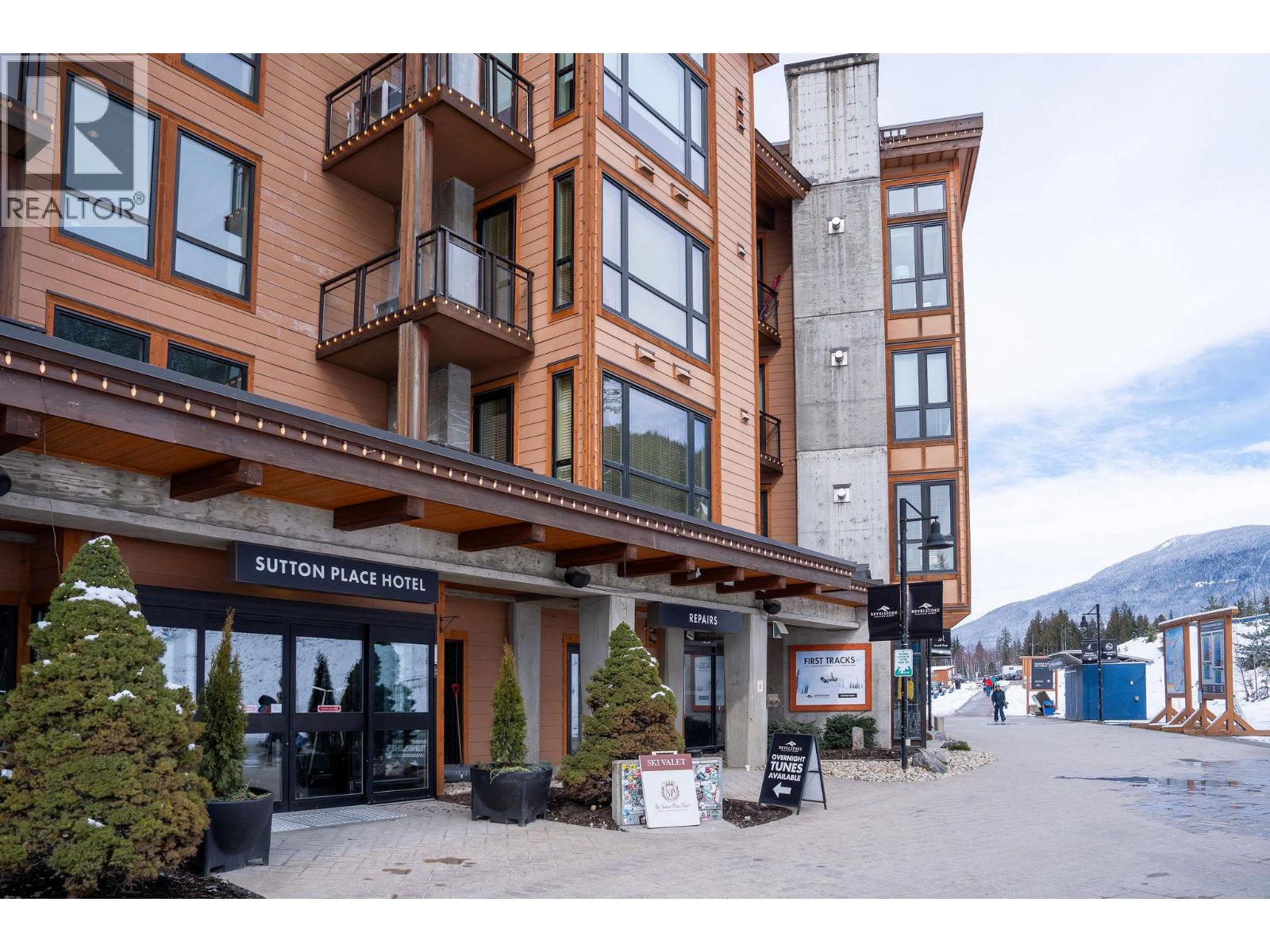 1317 2950 Camozzi Road, Revelstoke