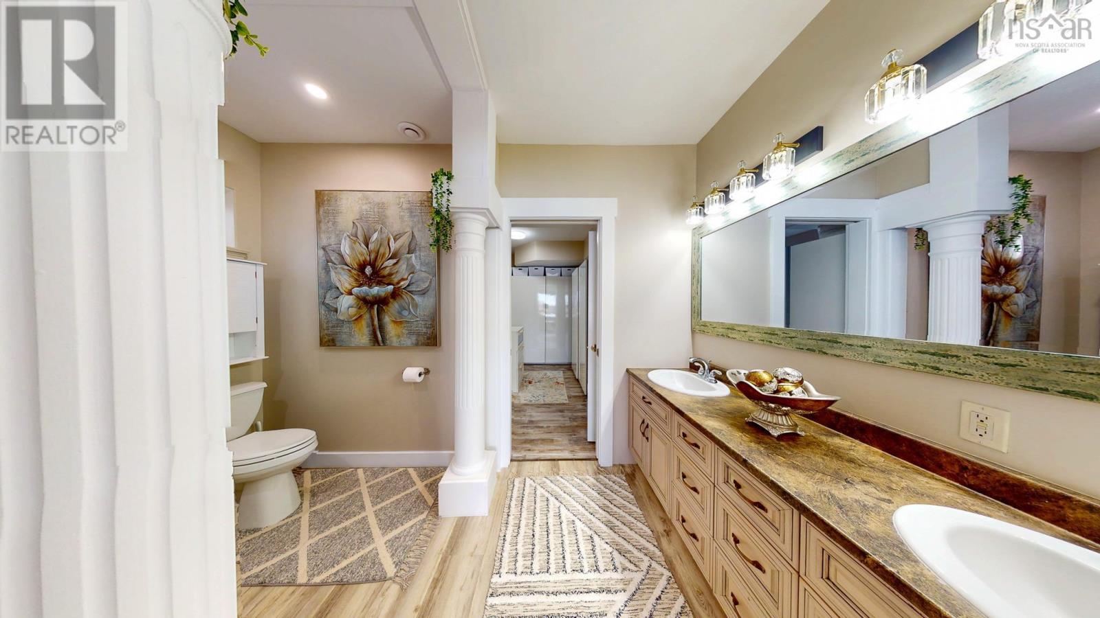 Property 39 of 49 of 31 Falcon Drive