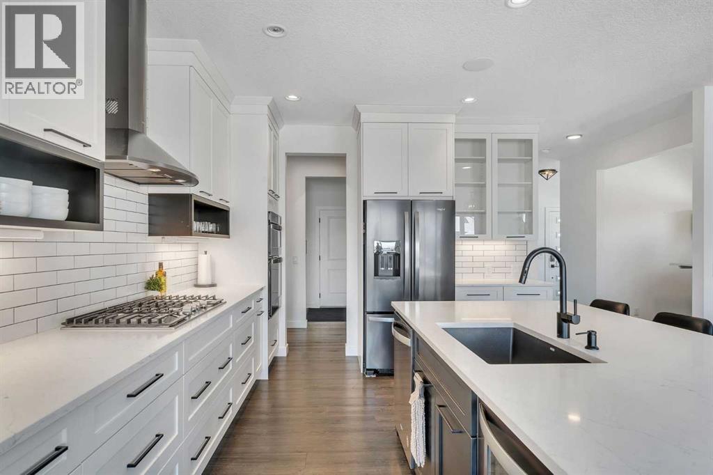 Single Family House for Sale in  Crestmont Drive SW Crestmont Calgary 