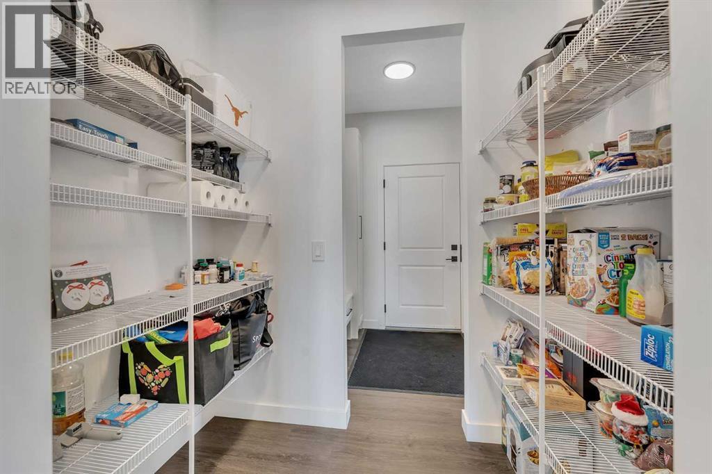 Single Family House for Sale in  Crestmont Drive SW Crestmont Calgary 