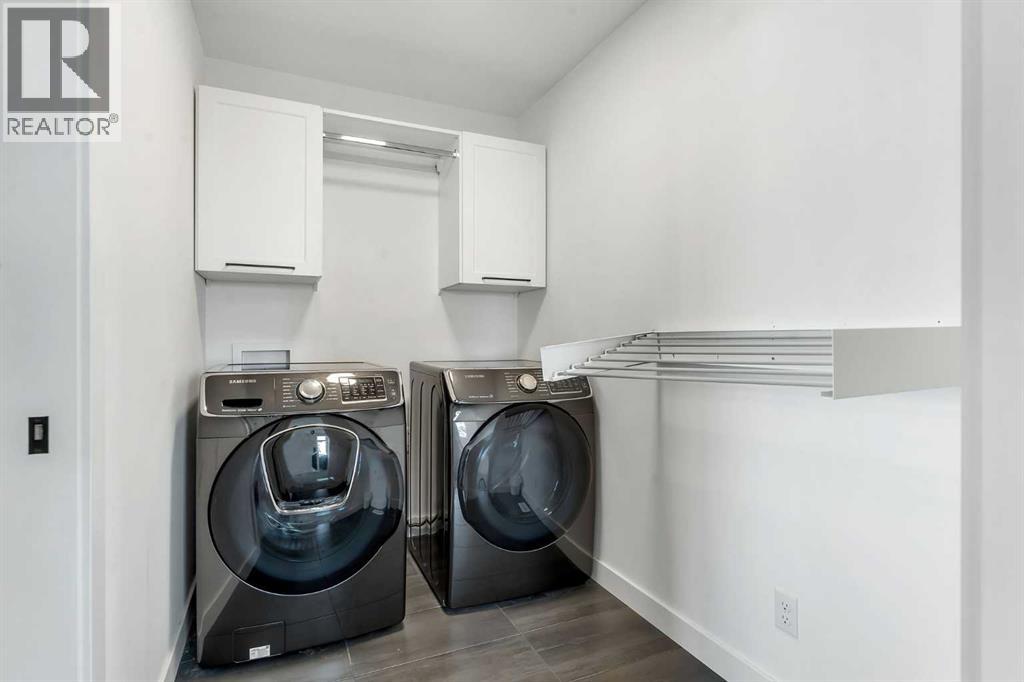 Single Family House for Sale in  Crestmont Drive SW Crestmont Calgary 