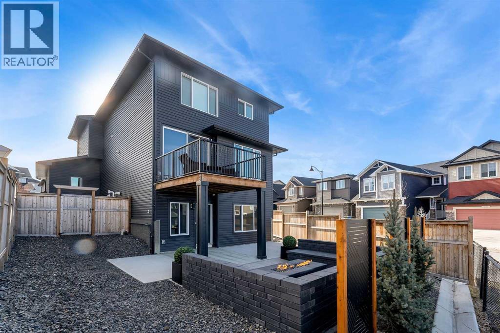 Single Family House for Sale in  Crestmont Drive SW Crestmont Calgary 