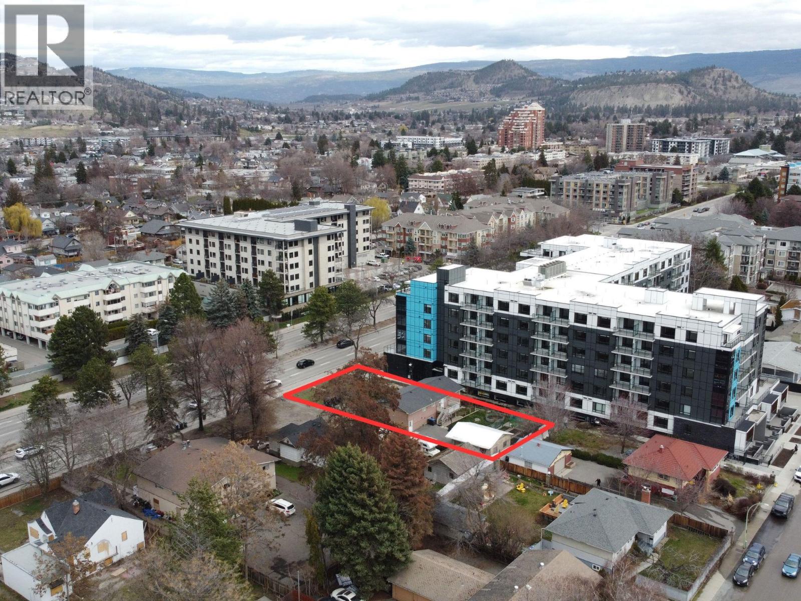  787-789 HARVEY Avenue, Kelowna