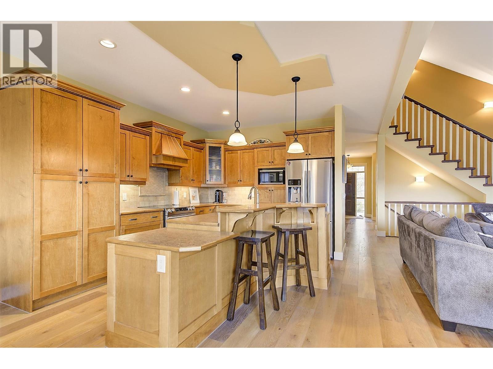 165 Terrace Hill Place, Kelowna