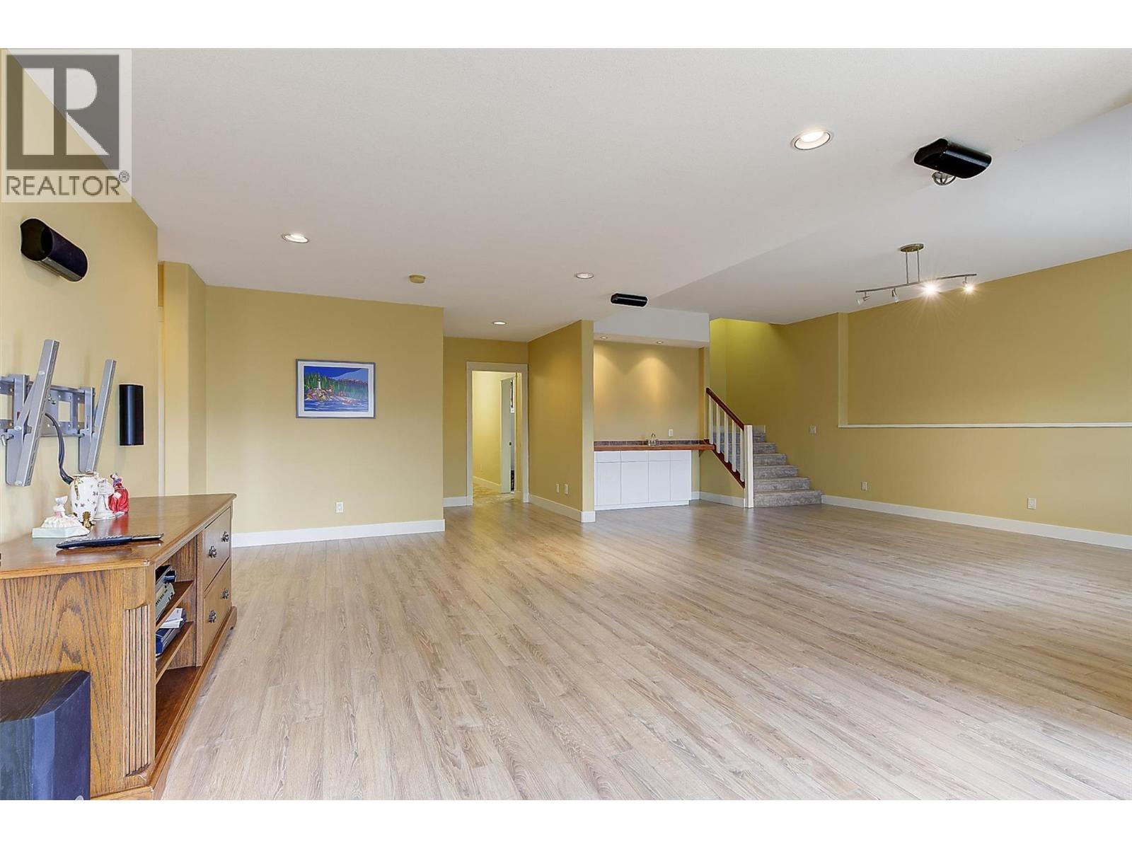 165 Terrace Hill Place, Kelowna