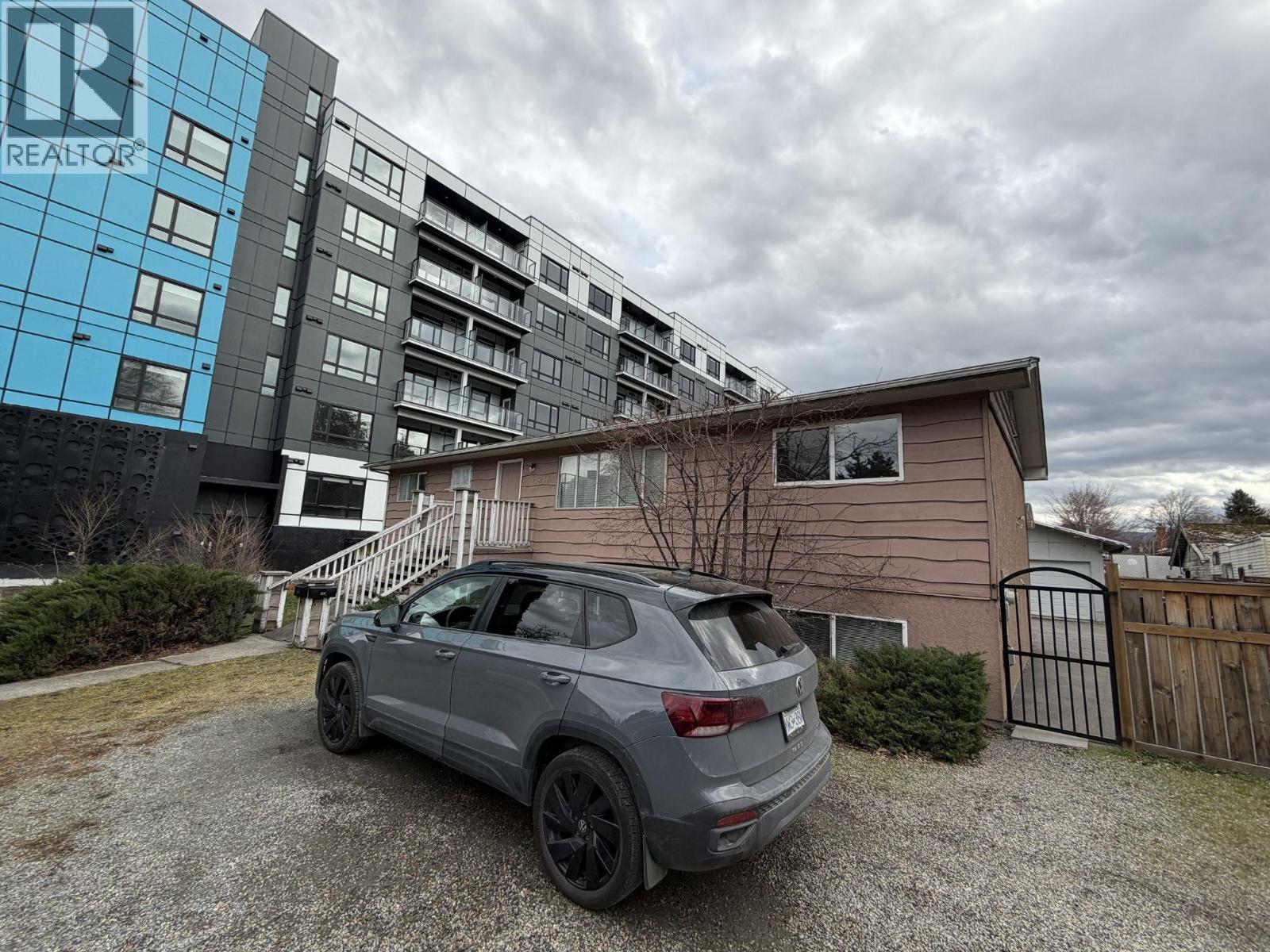 787-789 HARVEY Avenue, Kelowna