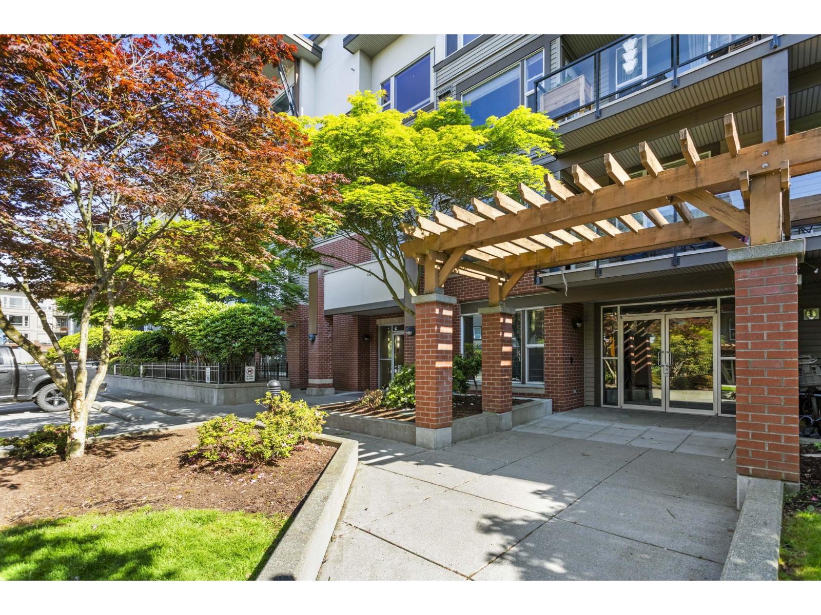1 Bed, 1 Bath Condo for Sale in Abbotsford – 203 33539 HOLLAND AVENUE, Abbotsford – MLS# R3101506 - Image 3